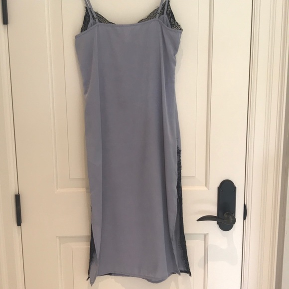 Lace Trim Slip dress - Picture 4 of 6